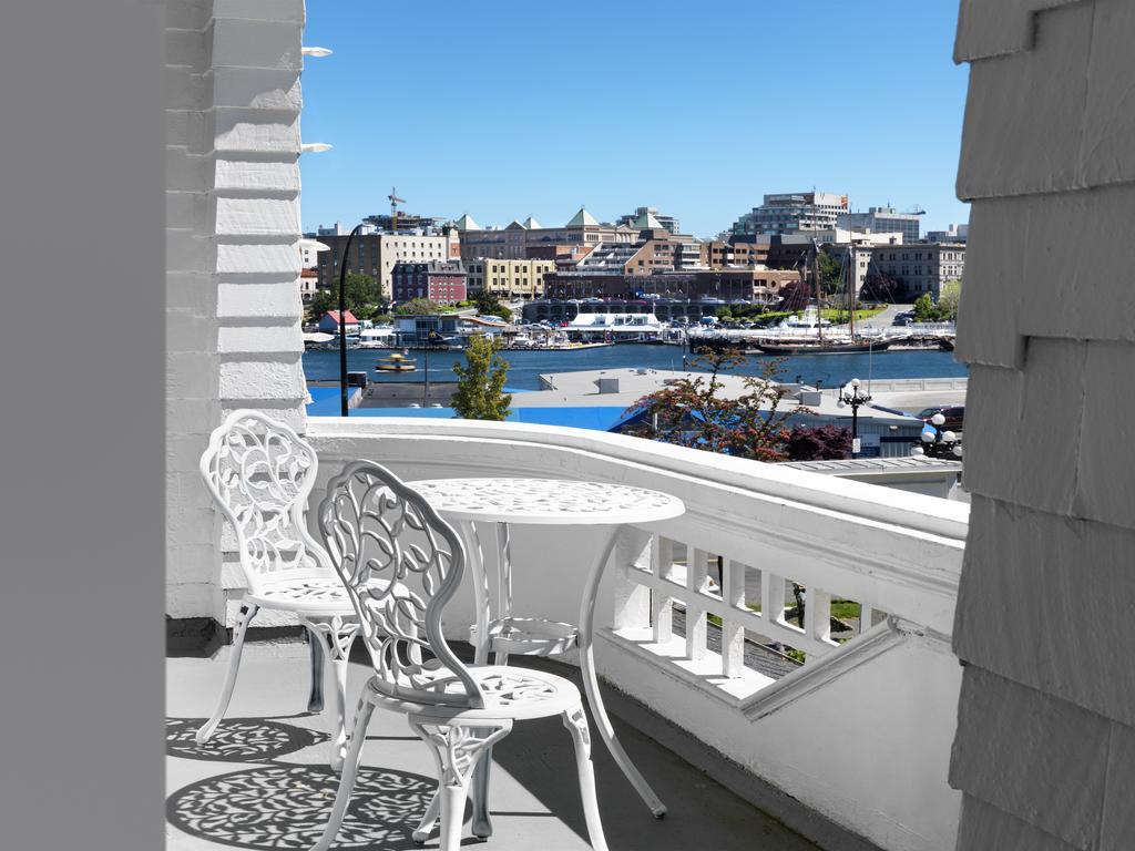 Pendray Inn And Tea House Виктория Екстериор снимка