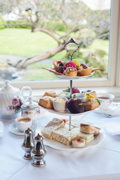 Pendray Inn And Tea House Виктория Екстериор снимка