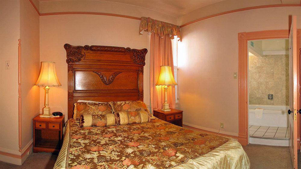 Pendray Inn And Tea House Виктория Екстериор снимка